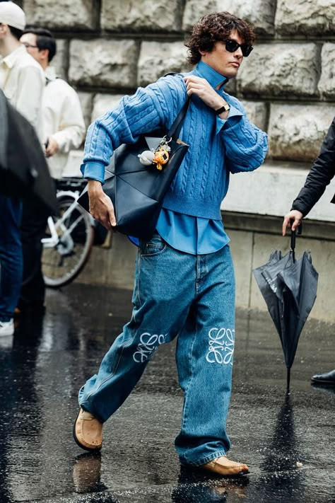 Paris Fashion Week Men's SS25 Street Style | Hypebeast Paris Street Style Men, Paris Fashion Outfits, French Men Style, Mens Fashion Week Street Style, Street Style Paris Fashion Week, Paris Fashion Week Men, Printed Blouses, Embroidery Blouses, Parisian Chic Style