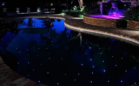 Pool and spa area that mimics the starry night sky using LED lights - Decoist Pool Lights, Natural Swimming Pools, Pool Waterfall, Luxury Pools, Modern Pools, Dream Pools, Pool Light, Custom Pools, Starry Night Sky