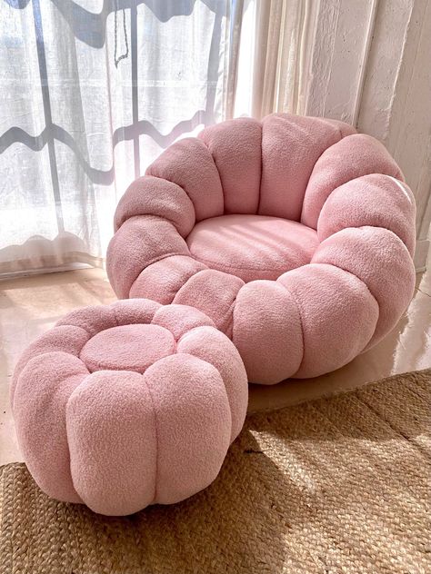 Boucle Accent Chair w/ Ottoman LA Local - Living Room Chairs - Los Angeles, California | Facebook Marketplace Fluffy Reading Chair, Bubble Couch, Dream Bedroom Inspiration, Retro Bedrooms, Bedroom Couch, Sofas For Small Spaces, Cute Furniture, Dekorasi Kamar Tidur, Cute Bedroom