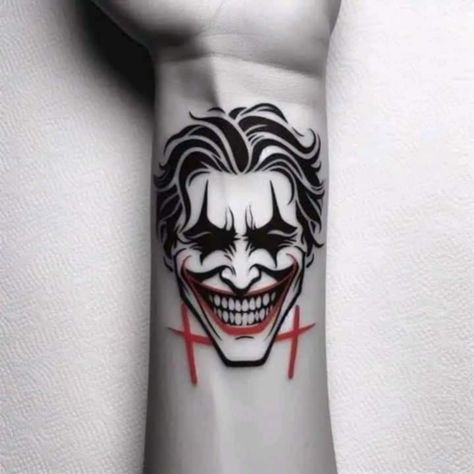 Joker Smile Hand Tattoo, Tato Joker, Star Wars Tattoo Sleeve, Viking Compass Tattoo, Mouth Tattoo, Joker Tattoo Design, Tattoo Linework, P Tattoo, Crazy Tattoos