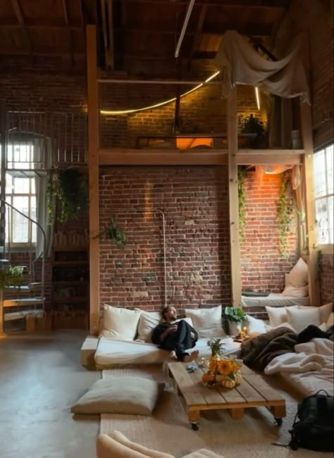 Apartment Aesthetic Loft, Aesthetic Loft, Loft Apartment Aesthetic, Loft Aesthetic, Brick Apartment, Nyc Loft, Style Apartment, Apartment Loft, Aesthetic Dream