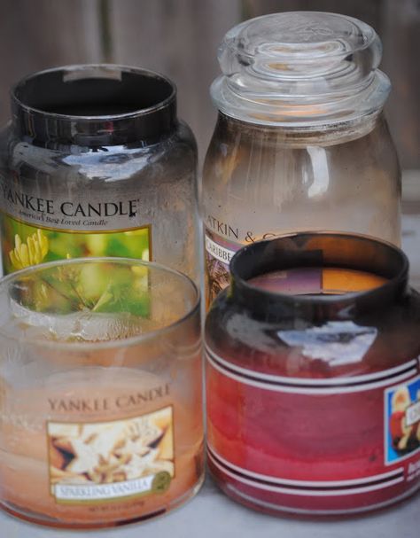 Candle Upcycle...this is seriously a great idea.  I'm the worst about burning a candle halfway then buying a new one Layered Candles, Candle Upcycle, Old Candles, Easy Candles, Dekor Diy, Holiday Trip, Neat Ideas, Décor Diy, Clever Ideas