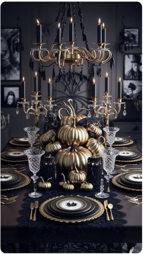 Luxury Halloween Aesthetic, Halloween Luxury Decor, Halloween Formal Dining Table, Spooky Dinner Party Ideas, Luxury Halloween Decorations, Spooky Dinner Table, Halloween Tablescape Buffet, Gothic Glam Halloween Decor, Halloween Decor For Restaurant