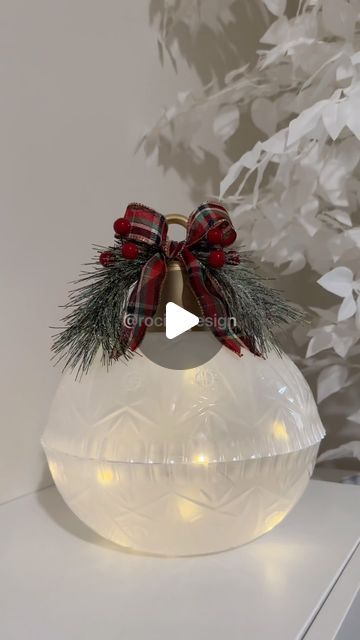 Rocio Ruiz on Instagram: "If you like big ornaments for Christmas 🎄 then try this beautiful and easy DIY you are going to love it 🤩 get all the materials at Dollar Tree  #christmastime  #christmasdecorations  #christmasdiy" Diy Christmas Ball Ornaments Ideas, The Shabby Tree Christmas Crafts, Diy Large Xmas Ornaments, Christmas Styrofoam Crafts, Diy Christmas Big Ball Ornaments, Dollar Tree Giant Ornaments Diy, Dollar Tree Jumbo Ornaments Diy, Diy Dollar Tree Ornaments Craft Ideas, Dollar Tree Big Ornaments