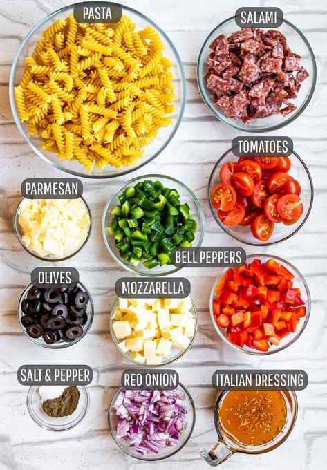 Pasta Salad That Keeps Well, Superbowl Pasta Salad, Barilla Pasta Salad Recipes, Super Bowl Pasta Salad, Italian Pasta Salad With Lettuce, Big Batch Pasta Salad, Lunch Prep Pasta Salad, Simple Italian Pasta Salad, Fusilli Pasta Salad Recipes