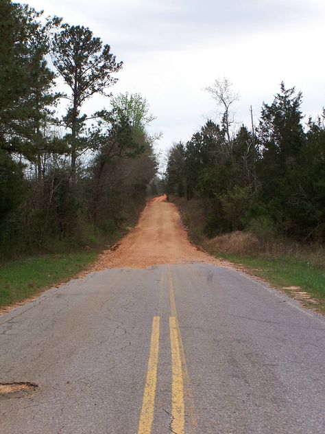 Road transition from pavement to red dirt | Flickr - Photo Sharing! Southwestern Tattoo, Public Stairs, Dirt Road Anthem, Trolley Problem, The Path Less Traveled, Dangerous Roads, Train Room, Franklin Tennessee, Old School House