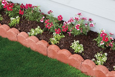 Scalloped edging adds a classic look to any flowerbed or pathway border. This 12 in. straight version of the Scalloped Edger looks great in square flowerbeds, lining a driveway, or combined with the curved edger. #pavestoneco #edgers #edging #scallopedge Garden Edger, Landscape Ideas Front Yard Curb Appeal, Brick Garden Edging, Garden Border Edging, Brick Edging, Cinder Block Garden, Small Yard Landscaping, Brick Garden, Flower Garden Design