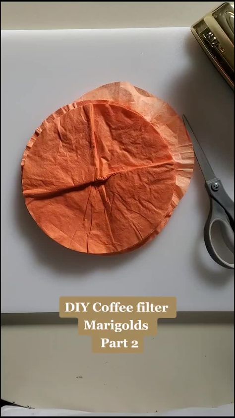 Marigold Coffee Filter, Ofrenda Arch Diy, Coffee Filter Marigolds, How To Make An Ofrenda, Paper Marigolds Diy, Dia De Los Muertos Altar Ideas Diy, Simple Ofrenda Ideas, Diy Dia De Los Muertos Decorations Ideas, Diy Ofrenda Alter