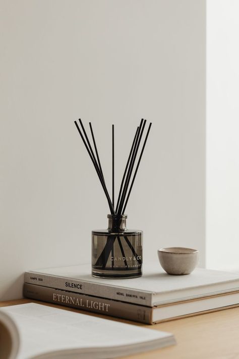 Diffuser Photography, Reed Diffuser Packaging, Candle Photography, Product Shooting, Candles Photography, Lavender Fragrance, Modern Candles, Aroma Candle, Reed Diffusers