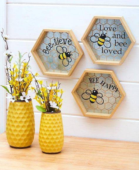 Bee Home Decor, Honey Bee Home, Bee Room, Bee Home, Bee Themed Classroom, Kerajinan Diy, Bee Classroom, Honey Bee Decor, Inspirational Wall Decor