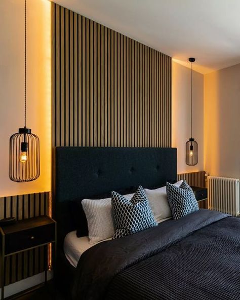 WoodUpp.co.uk’s Instagram post: “Beautiful idea for a bedroom😍 Adding some lighting behind the panels really brings out the colour! #woodupp ​ ​#slatwallpanels #Woodupp…” Feature Wall Bedroom, Accent Wall Bedroom, Bedroom Panel, Luxury Bedroom Master, Wood Bedroom, Modern Bedroom Design, Decor Minimalist, Contemporary Bedroom, Luxurious Bedrooms