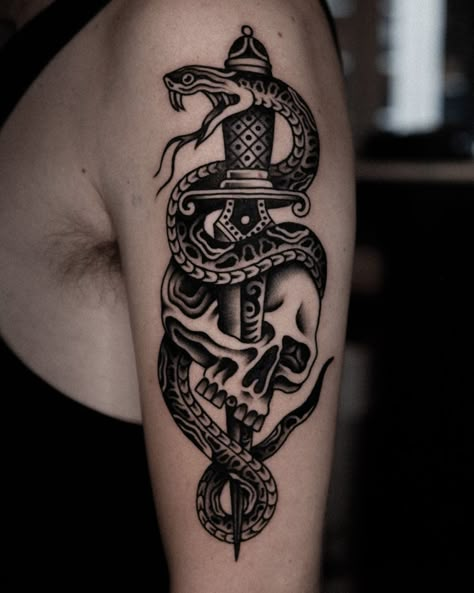 Trad Snake Tattoo, American Traditional Dagger Tattoo, Snake Tattoo Traditional, Traditional Black And Grey Tattoos, Dark Traditional Tattoo, Snake Traditional Tattoo, Black Traditional Tattoo Flash, Black And Grey Traditional Tattoo, Two Snakes Tattoo