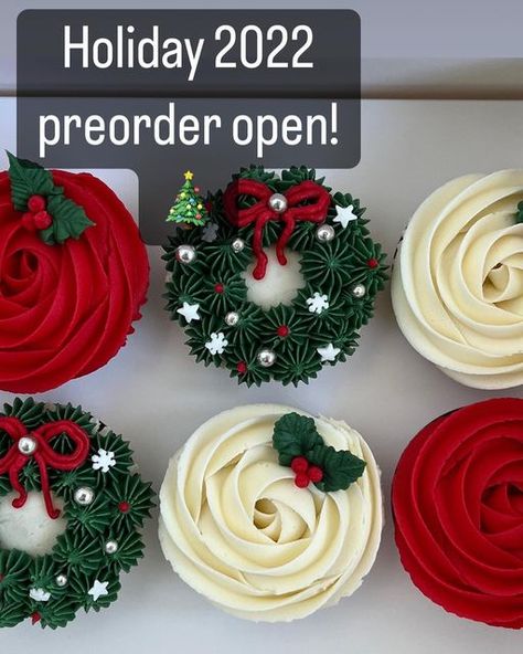 Buttercream Boutique on Instagram: "If you’ve tried ordering our Holiday designs recently, please clear your browsing history/cache before trying to order again. We appreciate your patience and support!" Cake For Holidays, Cupcake Christmas Design, Cute Cupcakes Birthday, Cupcake Designs Christmas, Cupcake Christmas Decorating Ideas, Cupcakes Christmas Ideas, Cupcake Cakes Christmas, Cupcake For Christmas, Christmas Cake And Cupcakes