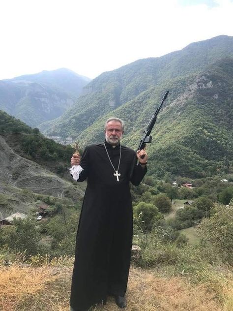 Orthodox Priest, Christian Soldiers, Hard Photo, Church Aesthetic, Crystal Castles, Catholic Priest, Biblical Art, Orthodox Christianity, Mood Pics