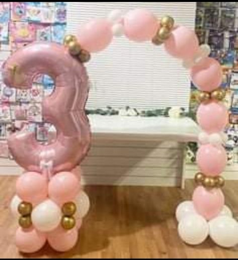 Name Balloon Bouquet, Number Balloon Arch, Baloons Idea For Birthday Girl, 3 Balloon Bouquet, 10th Birthday Balloon Ideas, Balloon Arch With Numbers, Ballon Designs Ideas, Balloon Ideas For Birthday Party, Number Balloons Decoration