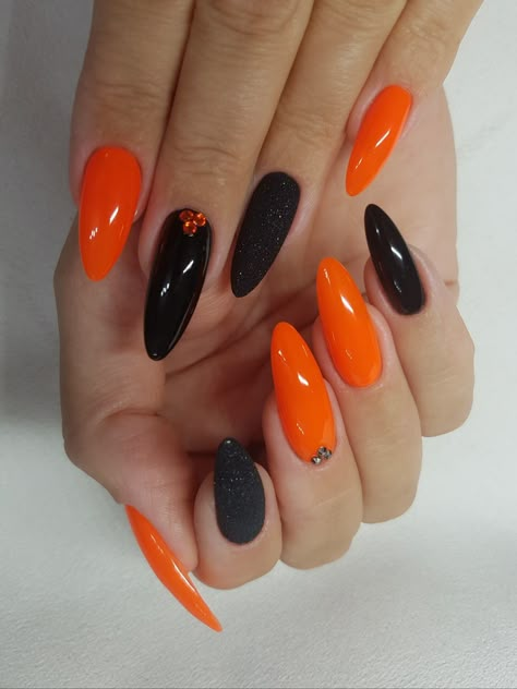 Neon Orange Nails, Character Nails, Elegant Touch Nails, Maroon Nails, Summer Nails 2023, Beauty Hacks Nails, 2023 Nails, Punk Nails, Simple Gel Nails