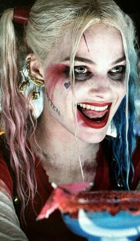 Harley Quinn Tattoo, Harley Quinn Makeup, Joker Y Harley Quinn, Harley Quinn Halloween, Harley Quinn Drawing, Margot Robbie Harley Quinn, Harley Joker, Harley Quinn And Joker, Harley And Joker