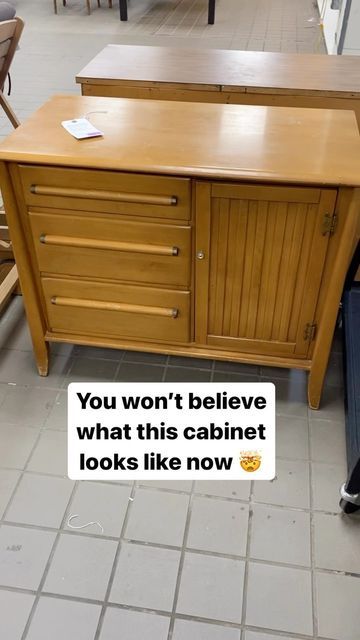 Mary Lindloff on Instagram: "What do you think of this furniture flip? I love how beautiful the @minwaxusa stain looks on the drawers! (#ad) Would you try it yourself?! Here are all the details on the 3-step staining process I followed: 1) Minwax Pre-Stain Wood Conditioner for Oil-Based Stains 2) Minwax Wood Finish Penetrating Stain in Special Walnut (2 coats) 3) Minwax Polycrylic Protective Finish (2 coats) This project took about 4 days to complete, with about 8 hours of active work time. Go grab some Minwax stain for your next (or your FIRST!) furniture makeover! #Minwax #KeeponFinishing #FinishedwithMinwax #furnitureflip #furnituremakeover #furnitureflipping #furnitureflipper #refinishedfurniture" Refinish Painted Furniture, Compressed Wood Furniture Makeover, Cabinet Painting Diy, Two Tone Stained Furniture, 90s Furniture Makeover, Refinish Veneer Furniture, 2 Tone Furniture Ideas, Mid Century Cabinet Makeover, Mexican Pine Furniture Makeover