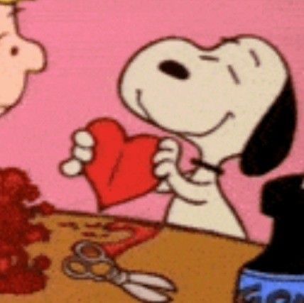 Wrapping Dress, Nostalgic 90s, Snoopy Pictures, Playlist Covers, Cartoon Character, Charlie Brown, A Dog, Show Off, Spaghetti