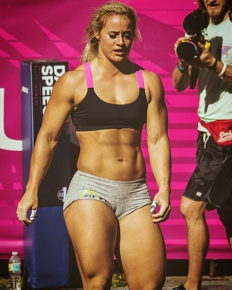 Dani Speegle, Female Crossfit Athletes, Crossfit Motivation, Crossfit Women, Crossfit Girls, Women's Muscle, Crossfit Athletes, Hot Fitness, Muscle Girls