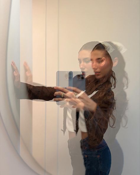 pose inspo, photo edit, aesthetic edits, outfit inspo, ootd, brown jacket, mirror selfie Mirror Photo Editing, Mirror Selfie Edit, Artsy Mirror, Mirror Photo, Mirror Pic, Brown Jacket, Editing Pictures, Photo Editing, Mood Board