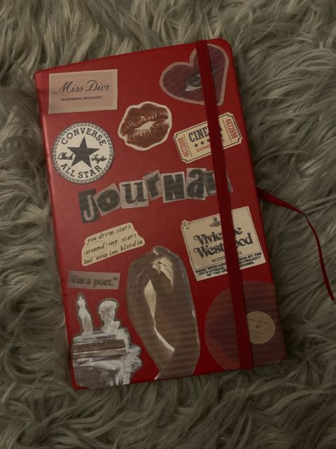 Smash Book Cover Ideas, Journaling Book Cover, Front Cover Ideas For Journal, Red Notebook Cover Design, Cute Sketch Book Cover Ideas, Journal Decorating Ideas Cover, Diary Ideas Cover, Red Journal Ideas, Red Scrapbook Aesthetic