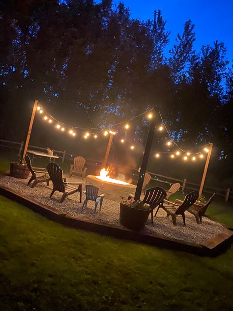 Outdoor Fire Pit Area, Fire Pit Seating Area, Outdoor Fire Pit Designs, Fire Pit Landscaping, Fire Pit Seating, Fire Pit Area, Fire Pit Designs, Diy Fire Pit, Backyard Inspiration