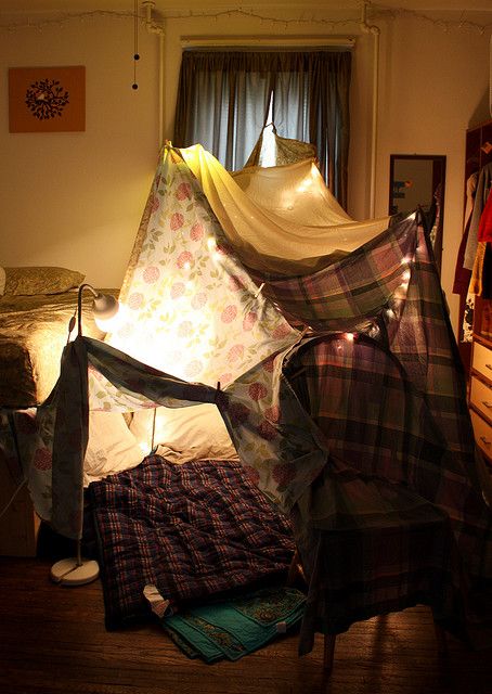 A good old fashioned blanket fort. YES.
Haha! Haven't seen my couch in a few days as it seems to have been taken over by a blanket fort Blanket Fort, Build A Fort, Pillow Fort, On The Floor, My New Room, 인테리어 디자인, The Floor, Build Your Own, Room Inspo