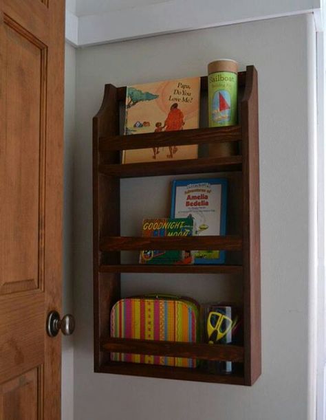 Wall shelf Wall Magazine, Woodworking Plans Shelves, Magazine Shelf, White Wall Shelves, Wood Magazine, Diy Wall Shelves, Wall Bookshelves, Diy Furniture Easy, Diy Holz