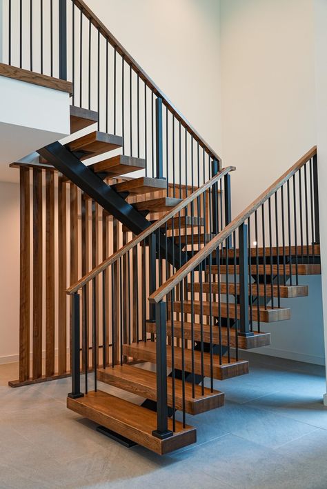 Mcm Stair Railing, Mcm Staircase, Modern Staircase Railing, Staircase Interior, Modern Staircases, Interior Stair Railing, Modern Stair Railing, Staircase Railing Design, Iron Staircase