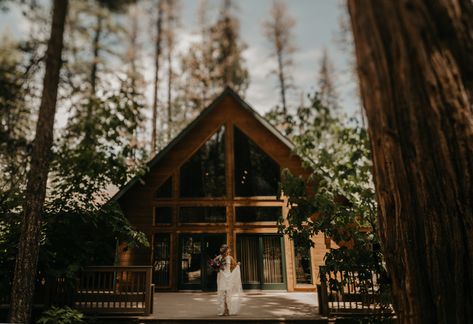 Isaiah + Taylor Photography - Destination Cabin Wedding, Evergreen Lodge Yosemite Wedding Photographer Evergreen Wedding, Cabin Wedding, Yosemite Wedding, Camping Destinations, Cabin Camping, Los Angeles Wedding Photographer, Lodge Wedding, Los Angeles Wedding, Rustic Lodge