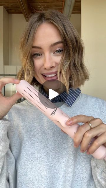 Loose Waves Bob Hair, Curl Hair Waves, Lange Airflow Styler, How To Style Loose Waves Medium Hair, Hair Bend Waves Tutorial, How To Curl Long Hair With Lange Le Duo, Loose Wave Tutorial, Blown Out Layered Hair, Loose Waves Short Hair Tutorial