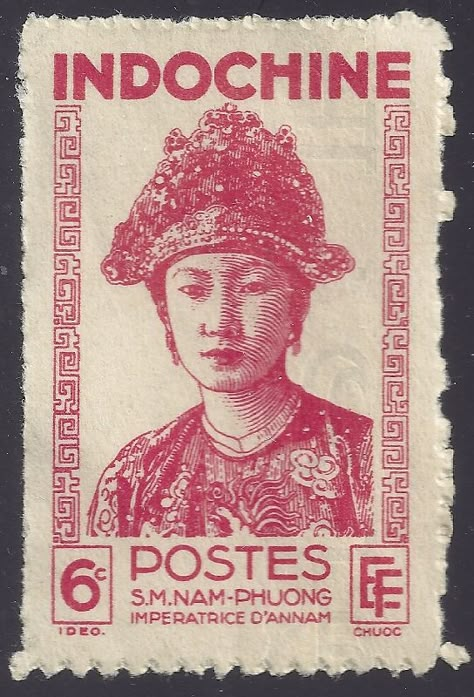 Ancient Vietnam, طوابع بريد, Indochine Style, Postage Stamp Design, Vietnam Art, Rare Stamps, Postage Stamp Art, Post Stamps, Vintage Postage Stamps