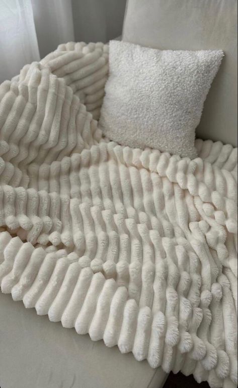 White Throw Blanket, White Throw, Coverlet Bedding, Blanket For Couch, Redecorate Bedroom, Cozy Room Decor, Room Makeover Bedroom, Room Makeover Inspiration, Cozy Room