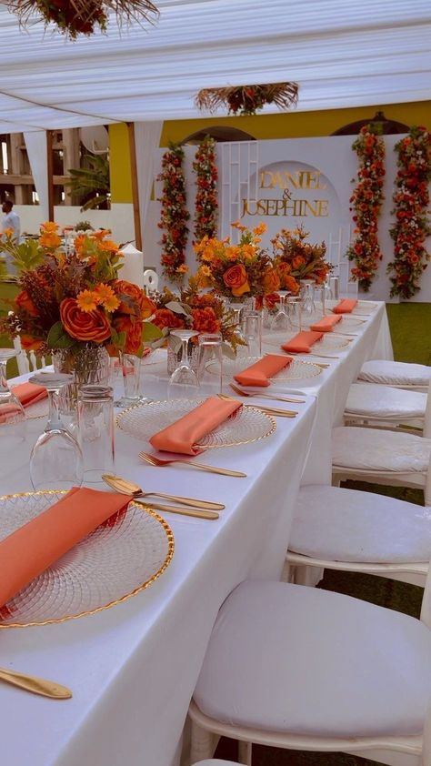 Engagment Decoration Outdoor, Traditional Wedding Set Up, Wedding Decorations Traditional, Roora Decor Ideas, Thanksgiving Dinner Party Decorations, Event Set Up, Catering Set Up, Event Venue Decor, Lobola Decor