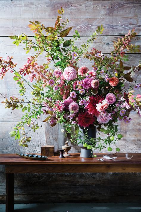 Gorgeous Flower Arrangement Ideas from an Expert Floral Designer | Architectural Digest Urn Arrangements, Art Arrangement, Floral Art Arrangements, Purple Bouquets, Large Flower Arrangements, Spring Floral Arrangements, Home Floral Arrangements, Flower Vase Arrangements, Blue Wedding Flowers