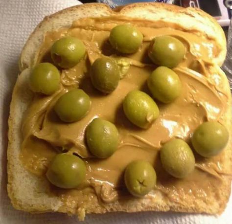 This looks like peanut butter with olives. Surely not? Cursed Food, Weird Snacks, Disgusting Food, Ugly Food, Food Combos, Bizarre Foods, Gross Food, Food Combinations, Food Combining