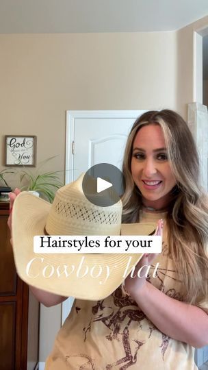 11K views · 508 reactions | Hairstyles for your cowboy hat! Side pony with a twist. Let me know what you want to see next 😘 #hairstyles #cowboyhat #westernfashion #westerntrend #trendyoutfits #westernlifestyle #westernstyle #hairstyleideas #cowboyhathair #hathair | Shelby Parsons Western Inspired Hairstyles, Cowgirl Party Outfit Ideas, Cowboy Hat With Short Hair, Cowboy Hat Hair Styles For Women, Cowboy Hairstyles Woman, Hairstyles For Cowboy Hats, Cowgirl Hat Hairstyles, Diy Cowboy Hat Decoration, Cowboy Hat Hairstyles