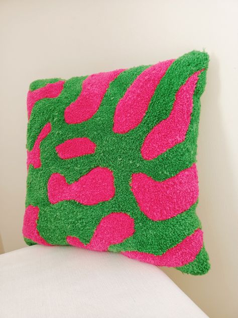 Milk Cow Patterned Green Fuchsia Tufted Throw Pillow, Country House Decoration, Gift for Grandma, Farmhouse Gift, Summer Pillow Decoration by ElyanoraArt on Etsy Grandma Farmhouse, Tufted Pillows, Tufted Pillow, Summer Pillows, Loft Decor, Tufted Cushion, Yin And Yang, Milk Cow, Cow Pattern