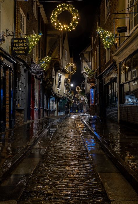 Home / Twitter York Shambles, The Shambles, Edinburgh Christmas, University In England, England Aesthetic, York Uk, York England, Z Photo, York University