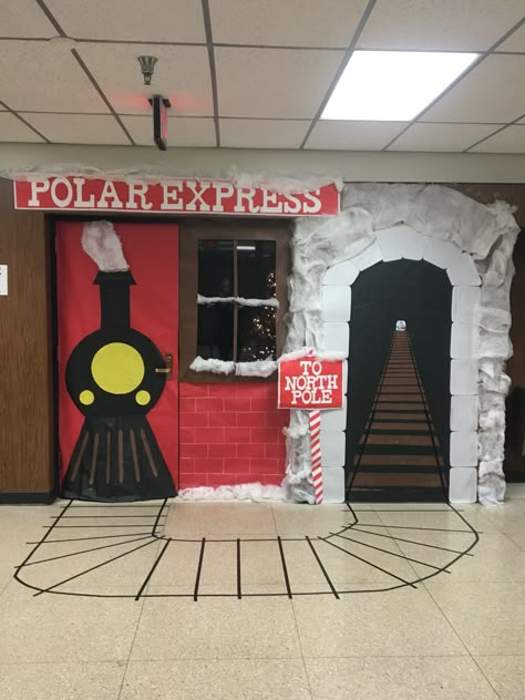 Polar Express Door, Winter Door Decorations Classroom, Christmas Door Contest, Polar Express Christmas Party, Christmas Door Ideas, Christmas Hallway, Diy Christmas Door Decorations, Polar Express Christmas, Door Decorations Classroom Christmas