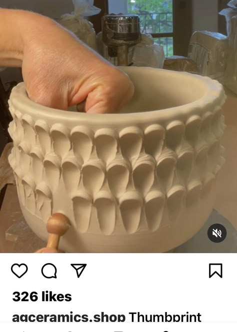 Beginner Pottery, Ceramic Texture, Easter Decorations Ideas, Pottery Handbuilding, Keramik Design, Ideas For Easter Decorations, Pottery Inspo, Slab Pottery, Ceramic Techniques