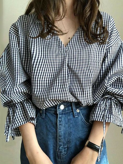 Korean Blouse, Fashion Top Outfits, Fashion Tops Blouse, Butterfly Knot, Causal Outfits, Trendy Fashion Tops, Modest Fashion Outfits, Fashion Design Clothes, Casual Style Outfits