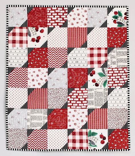 Charm Square Quilt Patterns Free, Layer Cake Quilts Pattern Free, Charm Pack Quilt Patterns Free, Scrap Blocks, Precut Quilt Patterns, Easy Baby Quilt, Quilts Easy, Baby Quilts Easy, Themed Quilts