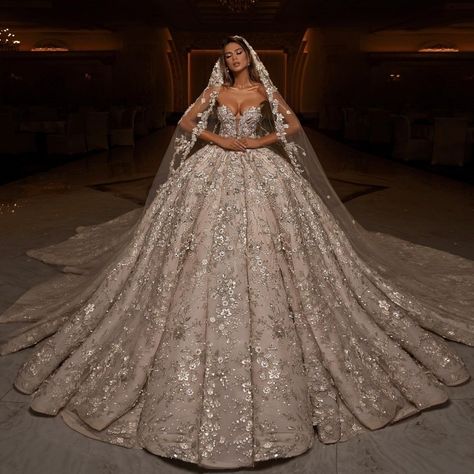 Royal Princess Wedding Dresses 3D Floral Appliques Sweetheart Puffy Bridal Gowns 2021 Beaded vestidos de la celebridad Albina Dyla, Diamond Wedding Dress, Beaded Wedding Dresses, Gowns For Women, Womens Wedding Dresses, Wedding Dress Pictures, Wedding Dresses Beaded, Beaded Wedding, فستان سهرة