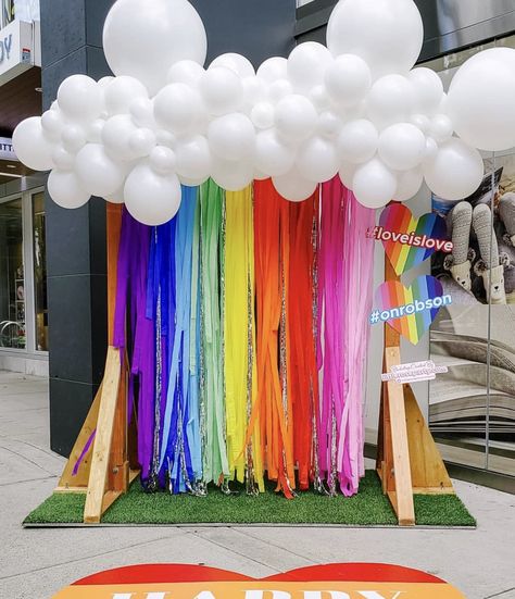 Lgbtq Party Ideas, Pride Photobooth Ideas, Pride Party Decorations Decorating Ideas, Pride Decorations Party, Pride Celebration Ideas, Pride Party Decorations Diy, Pride Photo Backdrop, Pride Festival Decorations, Pride Celebration Ideas At Work