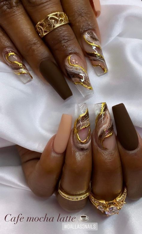 There's a new beauty trend taking over Instagram and it's absolutely stunning. Say hello to "quartz nails". Brown And Grey Nails Design, Copper Colored Acrylic Nails, Army Green And Brown Nails, Pretty Nail Ideas Acrylic Fall, Cream And Gold Nail Designs, Brown And Gold Marble Nails, Winter Color Nail Designs, Cooper Nails Design, Bronze Nail Art