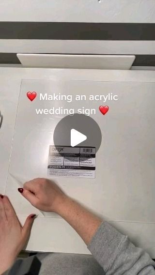 Cricut hints and hacks on Instagram: "Check out this amazing acrylic wedding sign😍 follow @cricuthints for more amazing projects and diys for you. Dont forget to like and save for future. . . . Video credit@planetlapointe (tiktok) go follow their page😊 #sevgiliyehediye #diy #diyet #hediye #weddingstyling #weddings #hediyelik #weddingdress #intags #wedding #weddingday #weddingtrends #weddinginspiration #weddingdecorations #prewedding #weddingstyle" Diy Acrylic Wedding Sign Cricut, How To Make Acrylic Signs With Cricut, Wedding Welcome Sign Ideas Diy, Diy Sign Wedding, Cricut Wedding Welcome Sign, Acrylic Wedding Signs Diy Cricut, Acrylic Welcome Sign Wedding Diy, Diy Marry Me Signs, Diy Unplugged Ceremony Sign