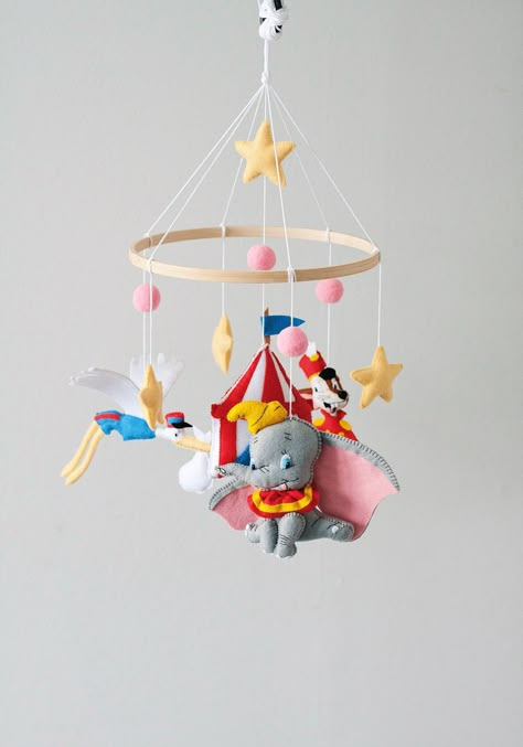 Circus Baby Room, Tent Baby Shower, Dumbo Nursery, Disney Baby Rooms, Circus Nursery, Disney Themed Rooms, Baby Dumbo, Baby Bug, Baby Mobiles