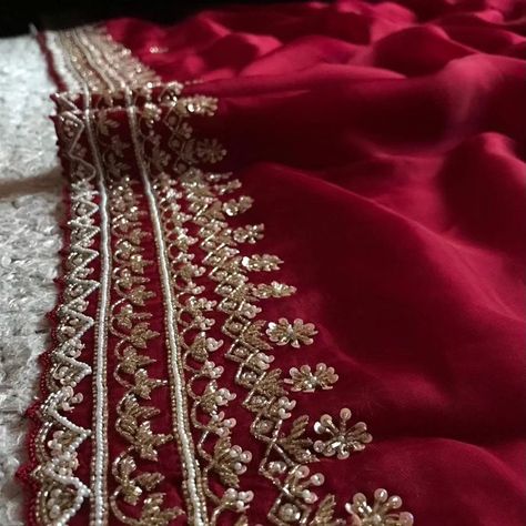 ♥️🧁D@D♥️🧁 Maroon Premium Pure Organza Silk drapes of luxury embellished with antique pearl sequins cut daana handwork & running handwork bp @ ₹7500 shipping free for Our Resellers Colour Customisation Possible ♥️ Hand Work Design Pattern, Saree Border Designs Embroidery, Handwork Suits Design, Sari Embroidery, Applic Work, Organza Dresses, Embroidery Dupatta, Silk Drapes, Hand Work Design